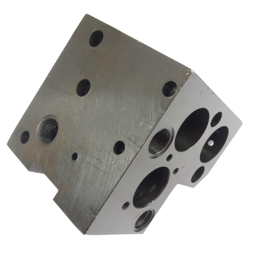 Korpus rozdzielacza hydrauliki do ciągnika Ursus C-385 39884