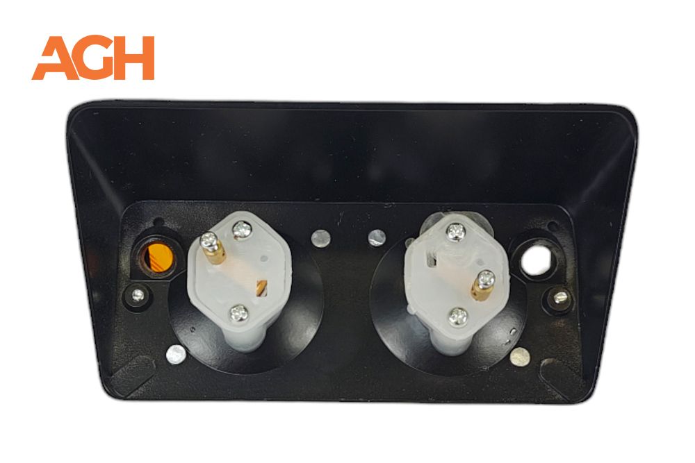 LAMPA BOCZNA LEWA FP204 METALOWA Z ŻARÓWKĄ 20008