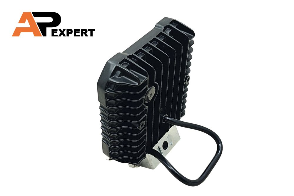 HALOGEN KWADRATOWY LAMPA ROBOCZA  LED 42W SERIA BLACK