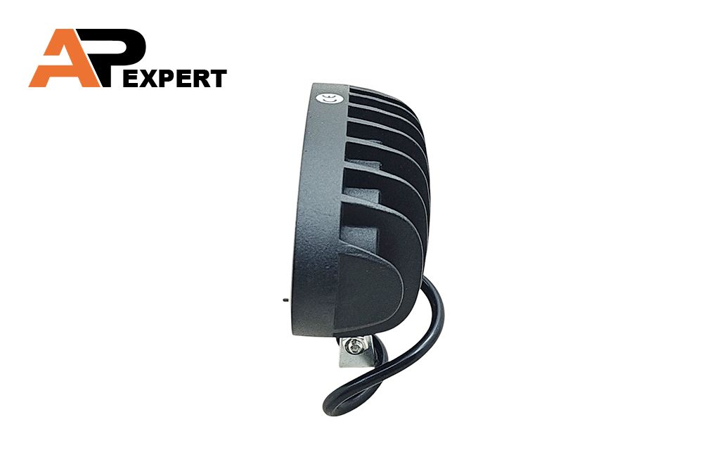 HALOGEN OWALNY LED LAMPA ROBOCZA 24W 12-24V 90X140MM