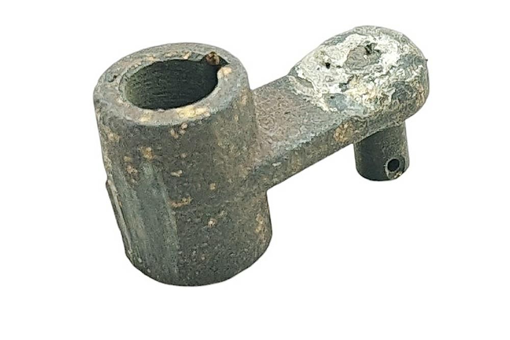 Dźwigienka wybieraka C385 80401120