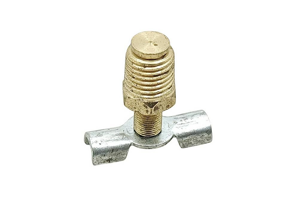 Kranik wody do Ursus MF3/MF4 1851095M1