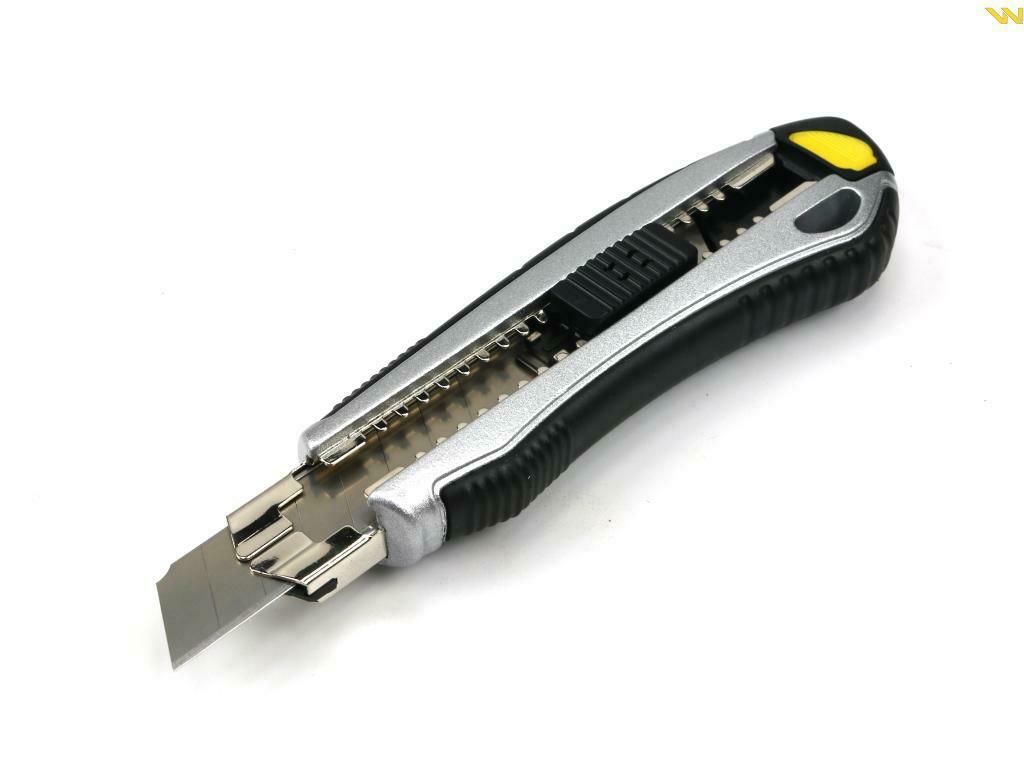 Nożyk łamany 18mm w aluminiowej obudowie z 6 ostrzami Waryński WMA901-WARYŃSKI