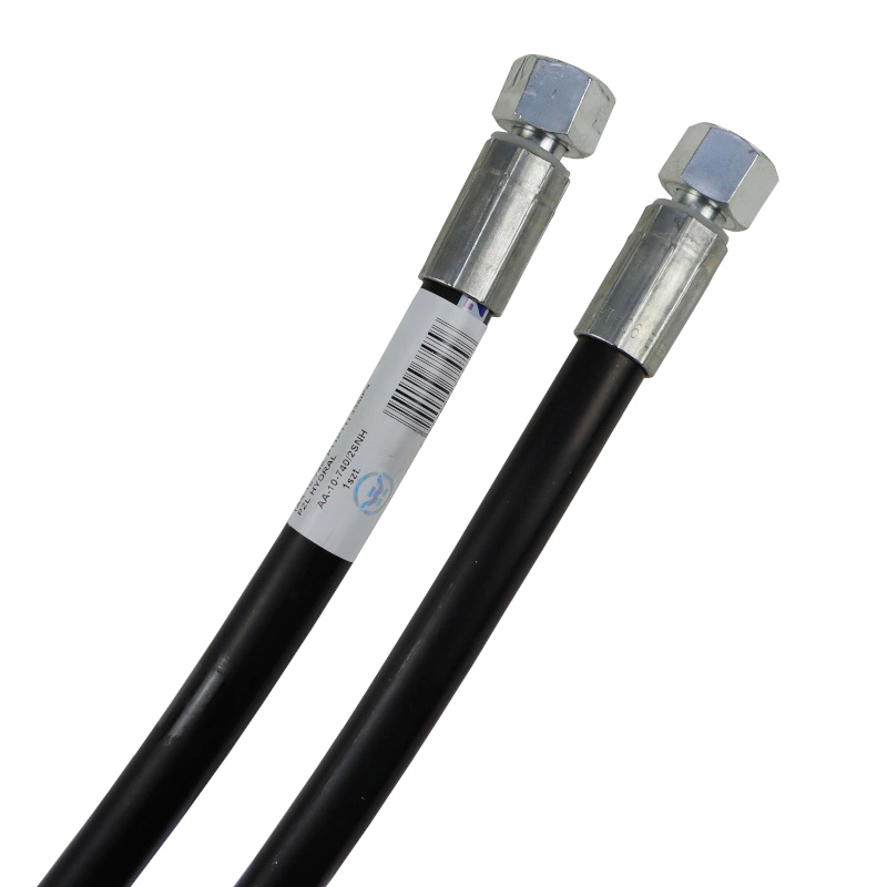 Przewód wąż hydrauliczny 330 bar gwint M18x1,5 proste L-740mm DN10-2SN PZL HYDRAL 46224