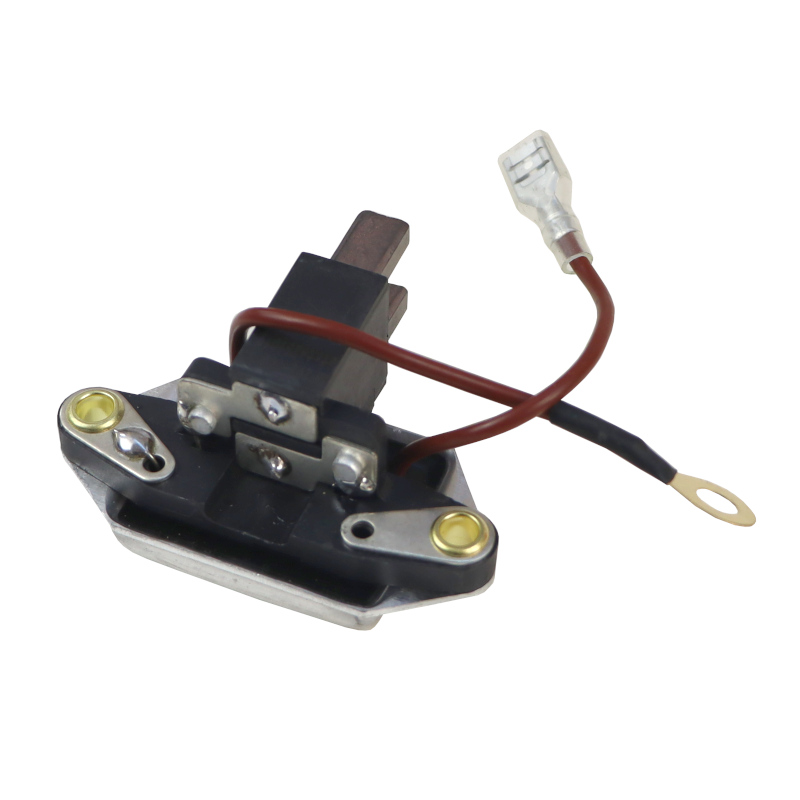 Regulator ze szczotkotrzyma. alter. 14V 55A do ciągnika C-360 3P