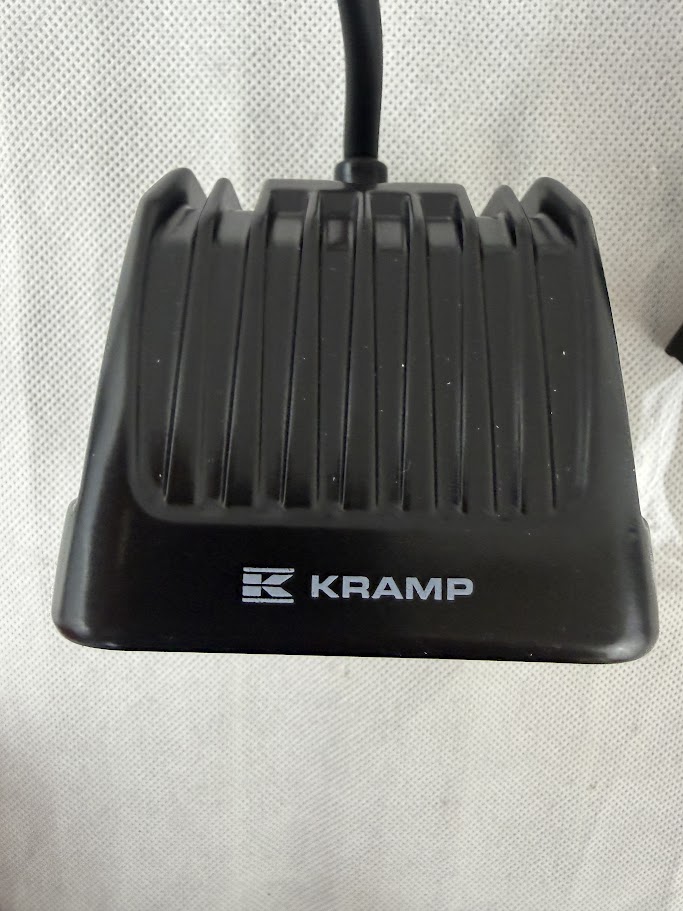 Lampa robocza LED kwadratowa 40W 4800 lm 12/24V 81×82,5×67,5 mm światło skupione Deutsch 4 LED