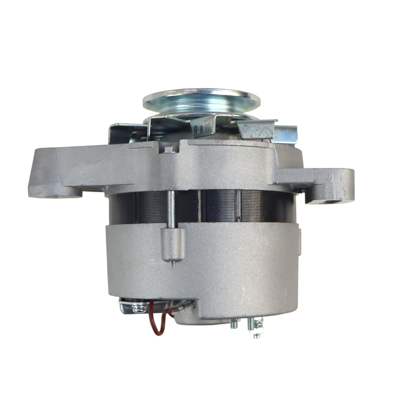 Alternator  pasuje do Ursus C-385 c-360 3P MF3 również do Żuka i Lublina