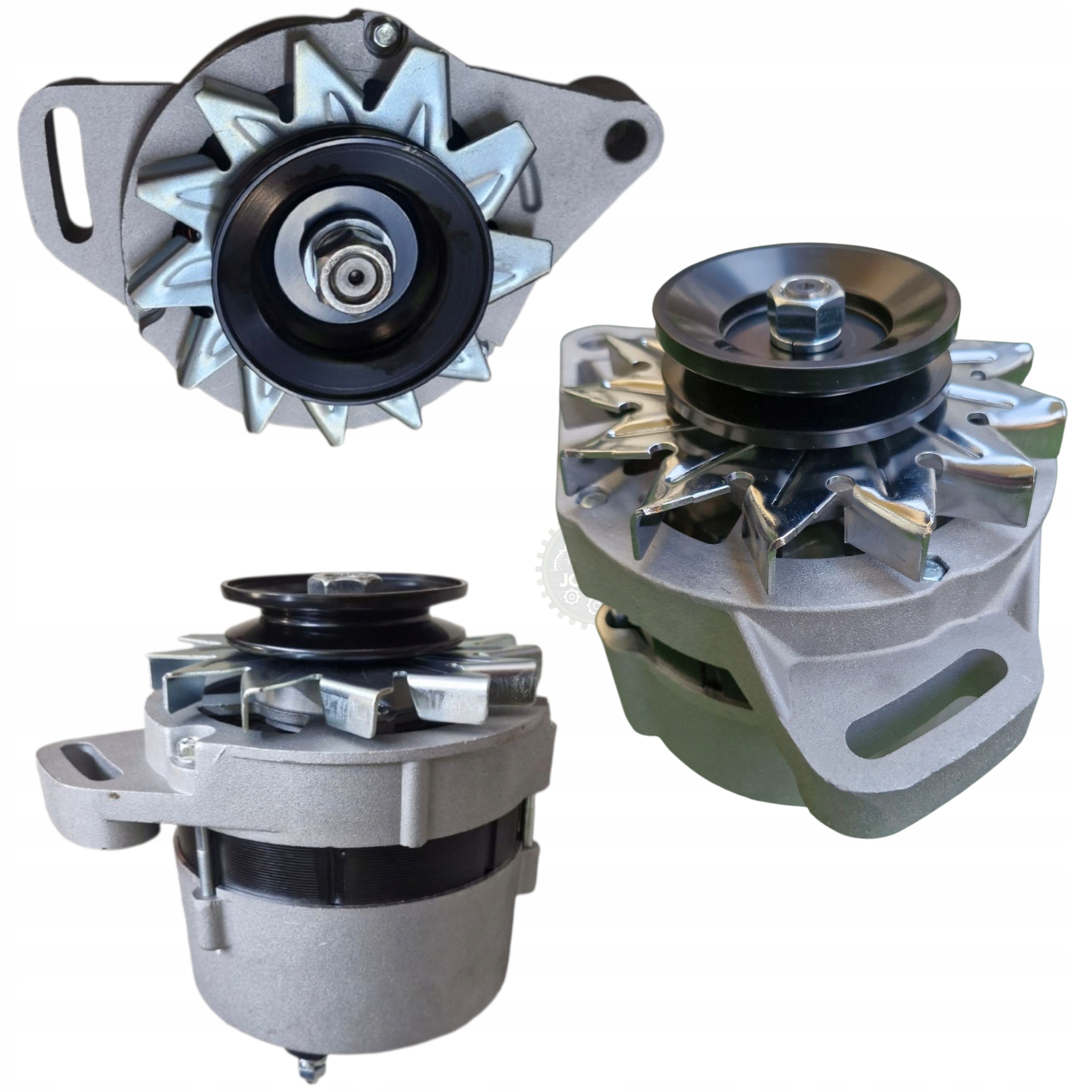 Alternator z regulatorem do ciągnika Ursus MF także pasuje do Lublina Żuka