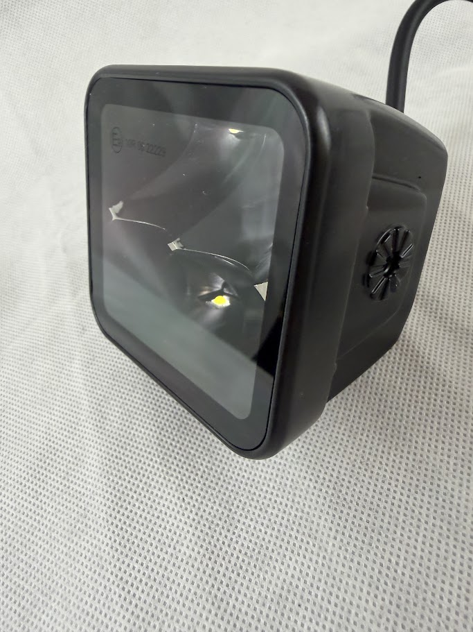 Lampa robocza LED kwadratowa 40W 4800 lm 12/24V 81×82,5×67,5 mm światło skupione Deutsch 4 LED