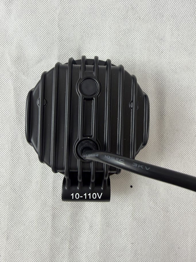 Lampa robocza LED Kramp okrągła 19W 3360 lm 10–110V Ø110×140×42 mm światło rozproszone Deutsch 2-pin 16 LED