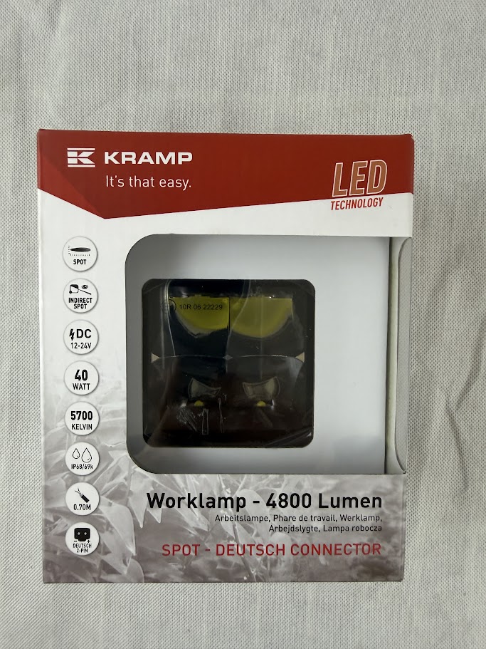 Lampa robocza LED kwadratowa 40W 4800 lm 12/24V 81×82,5×67,5 mm światło skupione Deutsch 4 LED