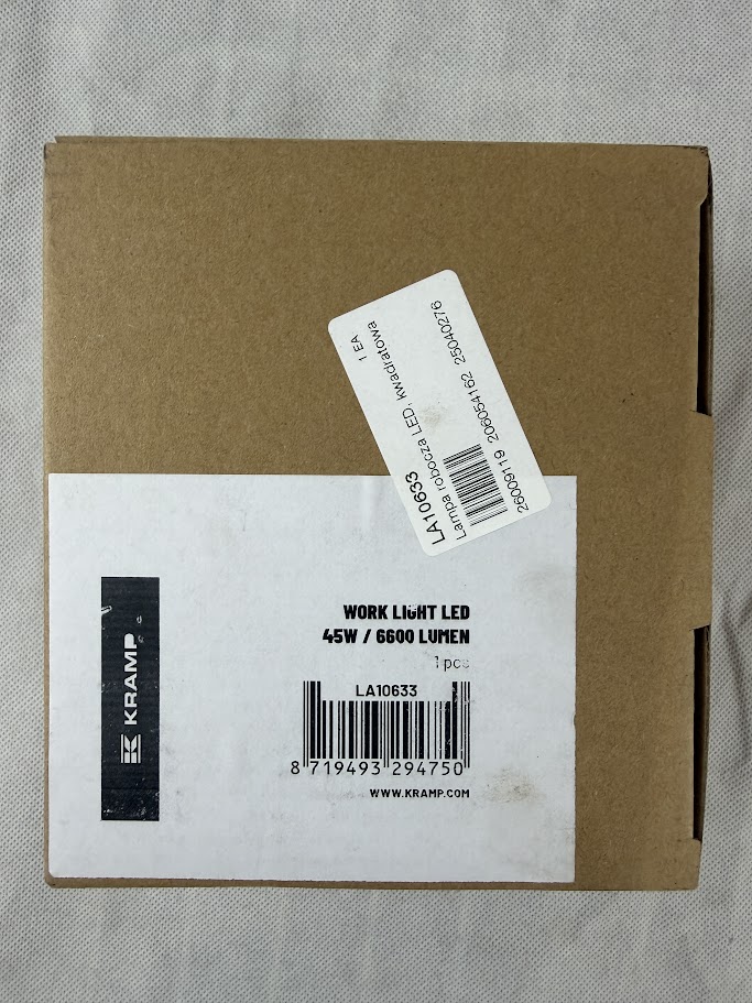 Lampa robocza LED Kramp kwadratowa 45W 6600 lm 10–30V 80×68×80 mm światło rozproszone Deutsch – głowica obrotowa