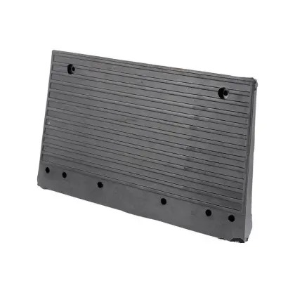 CHLAPACZ CHLAPAK FARTUCH TYLNY DO URSUS C-360 340/365X205, 50570050