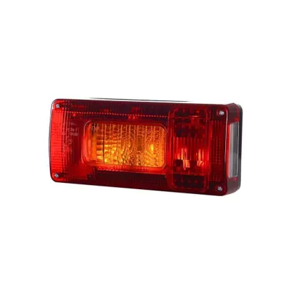 LAMPA TYLNA Z ODBLASKIEM LEWA