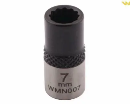 Nasadka dwunastokątna 1/4 7mm CRV50BV30 DIN3124 Waryński WMN007