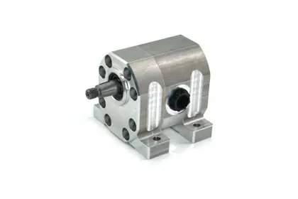 POMPA HYDRAULICZNA PODNOŚNIKA DO URSUS C-330 WZMACNIANA HYLMET 32L ALUMINIOWA, 42371292