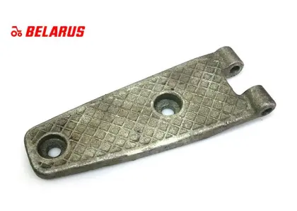 Zawias drzwi ruchomy prawy górny do MTZ 25226708056-01-BY