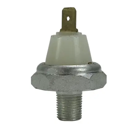 Czujnik ciśnienia oleju CASE 3055238R92