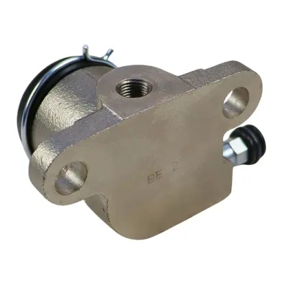 Cylinderek hamulcowy prawy do Zetor Forterra 22438