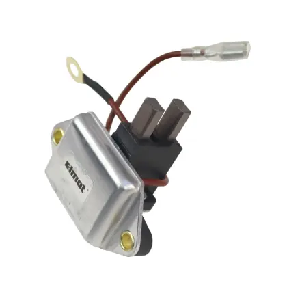 Regulator ze szczotkotrzyma. alter. 14V 55A do ciągnika C-360 3P