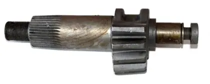Wał główny mechanizmu kierowniczego stary typ Ursus C-360