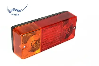 Lampa tylna boczna do ciągnika MTZ F401 19357