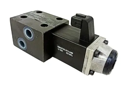 Elektrozawór napędu do ciągnika MTZ 15043 2 otworowy