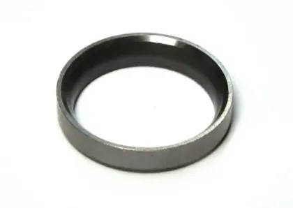 Gniazdo zaworu do MTZ 320 8000127
