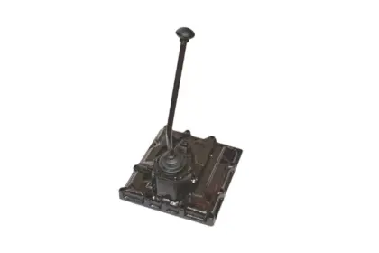 Pokrywa skrzyni biegów z dźwignią do MTZ 28005 701702010-BY