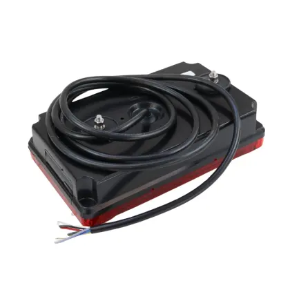 Lampa zespolona tylna W70DL ze światłem cofania LED 12/24V prawa wodoodporna z przewodem 20781